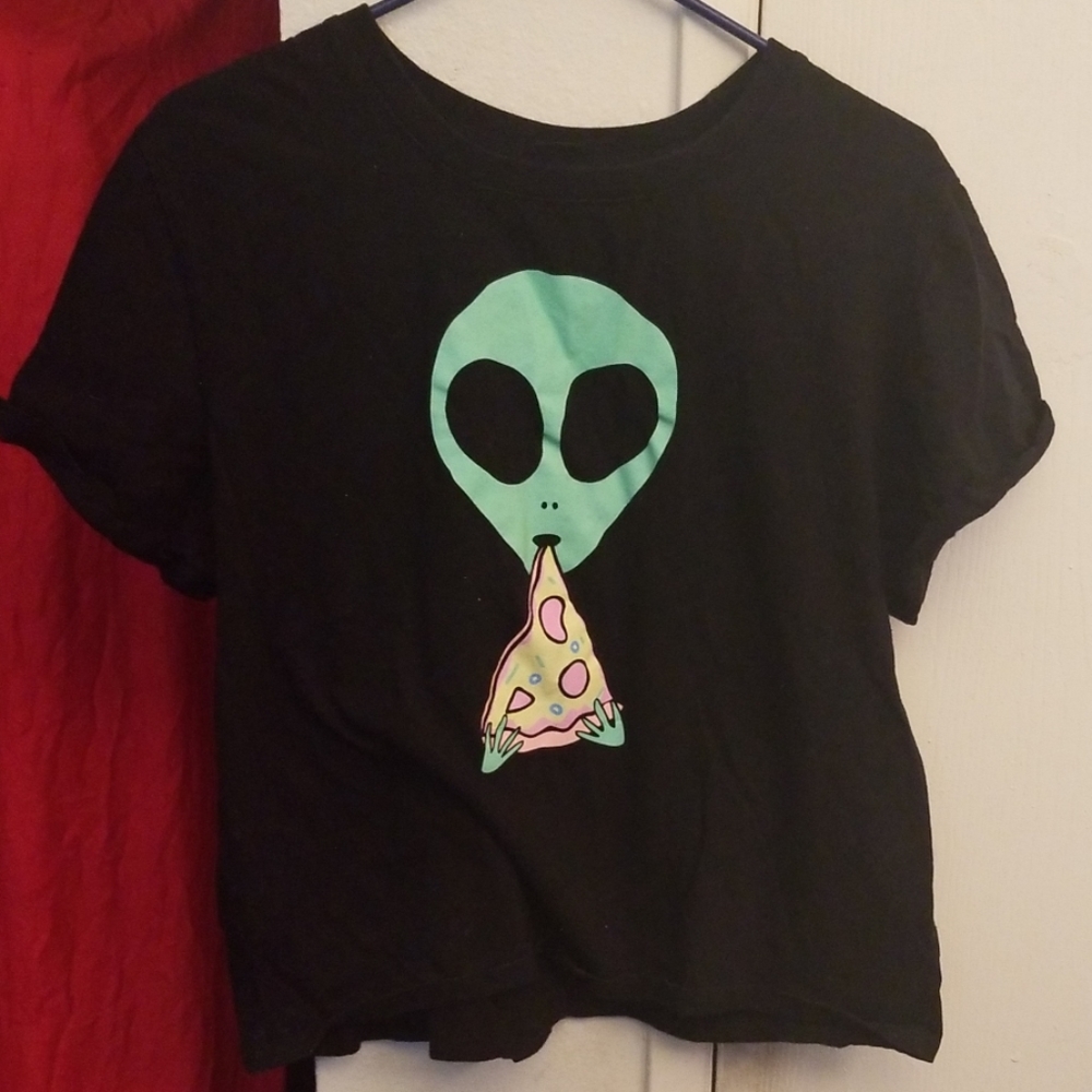 Alien croptop